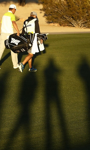 James Hahn shoots bogey-free 65 to take Phoenix Open lead